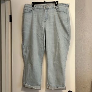 LOFT Light Wash Ankle Jeans